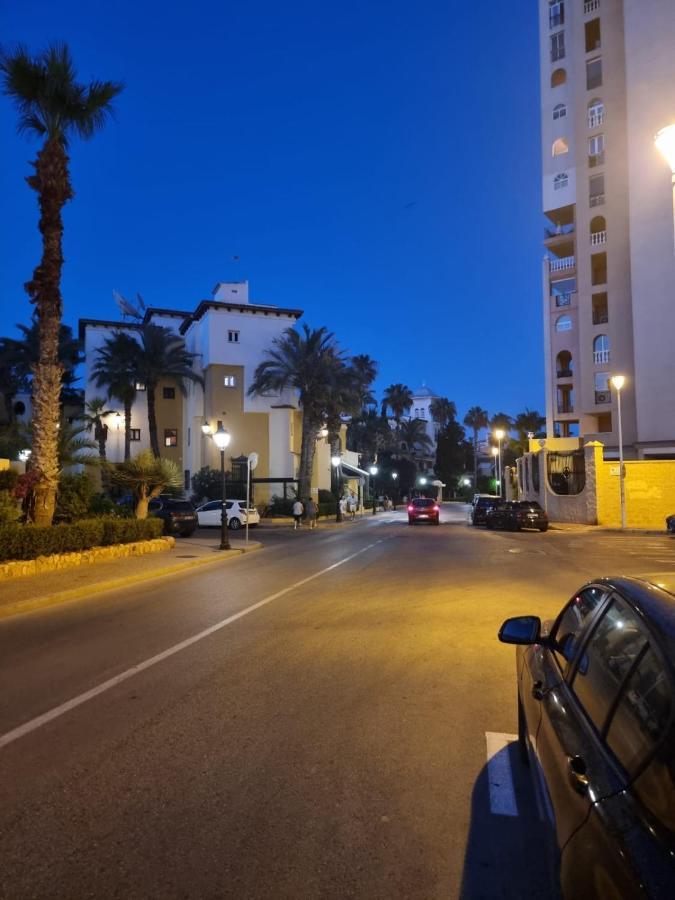 Apartamento De Don Huberto, Los Locos 托雷维耶哈 外观 照片
